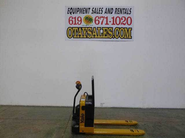 YALE 4000LB MPB040 ELECTRIC PALLET JACK